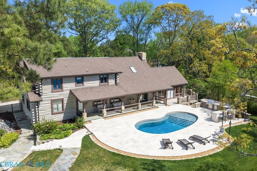 PACK YOUR BAGS! This is an awesome waterfront home on Cranes - Beach Home for sale in Wicomico Church, Virginia on Beachhouse.com