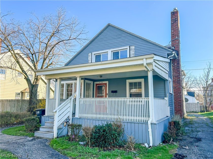 This 4-bedroom, 2-bathroom single-family home is an excellent - Beach Home for sale in Cleveland, Ohio on Beachhouse.com