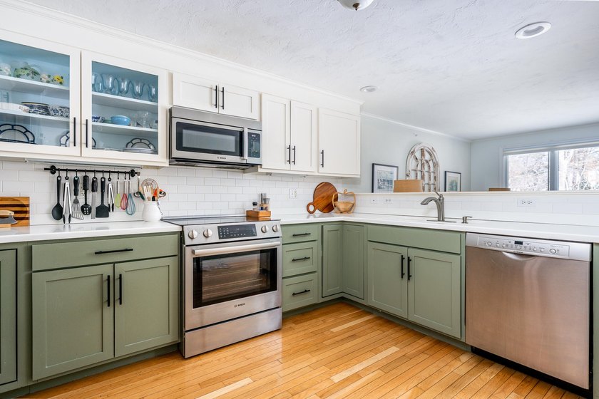 Popular and beautifully updated Nantucket style at Southport - Beach Condo for sale in Mashpee, Massachusetts on Beachhouse.com