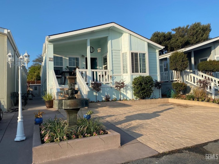 This move in ready home is a mile from the beach in Oceano. The - Beach Home for sale in Oceano, California on Beachhouse.com