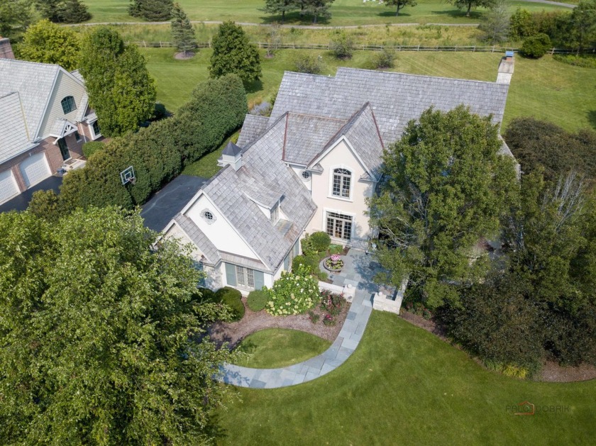 Discover luxury living in this over 6,000 square feet, including - Beach Home for sale in Lake Forest, Illinois on Beachhouse.com