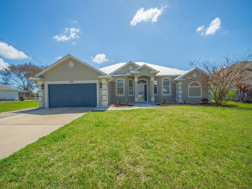 Beautifully Renovated Torino Pool Home! This spectacular 4 - Beach Home for sale in Port Saint Lucie, Florida on Beachhouse.com