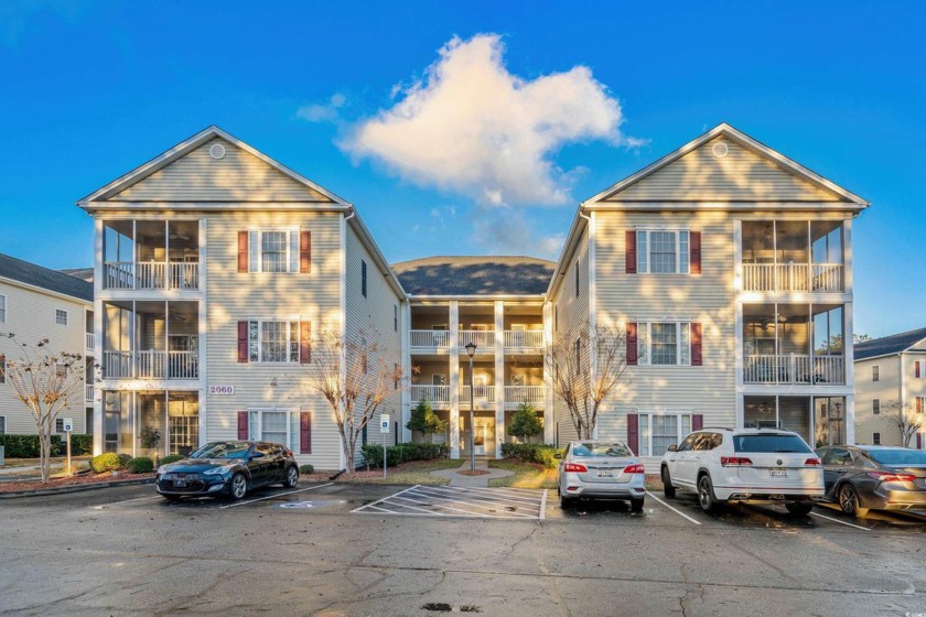 Your dream condo awaits in beautiful Surfside Beach! This - Beach Condo for sale in Surfside Beach, South Carolina on Beachhouse.com