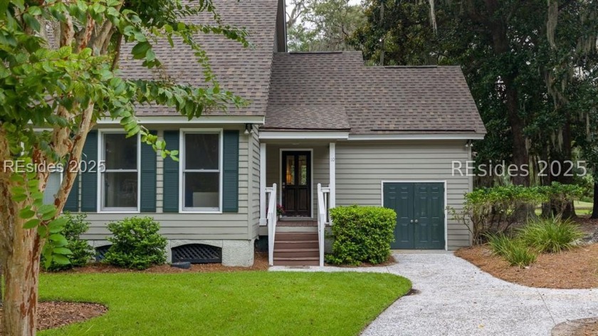 Beautifully Remodeled Plantation Townhome in Haig Point! This - Beach Home for sale in Daufuskie Island, South Carolina on Beachhouse.com