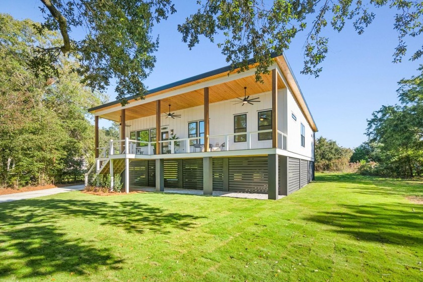 Tucked away at the serene end of Old Military Road with minimal - Beach Home for sale in Charleston, South Carolina on Beachhouse.com