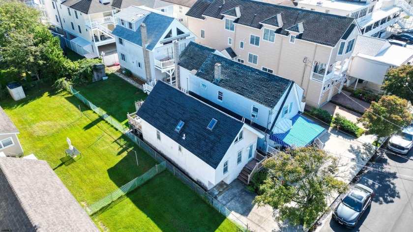 Fantastic Location! Only 1.5 blocks to the beach and two streets - Beach Home for sale in Margate, New Jersey on Beachhouse.com