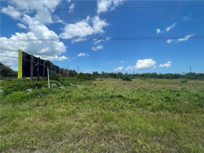 Commercial property near holiday beach - Beach Lot for sale in Rockport, Texas on Beachhouse.com