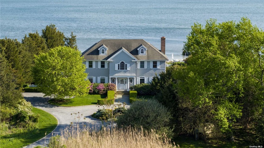 This Bayfront estate is absolutely spectacular, with 132 feet of - Beach Home for sale in Mattituck, New York on Beachhouse.com