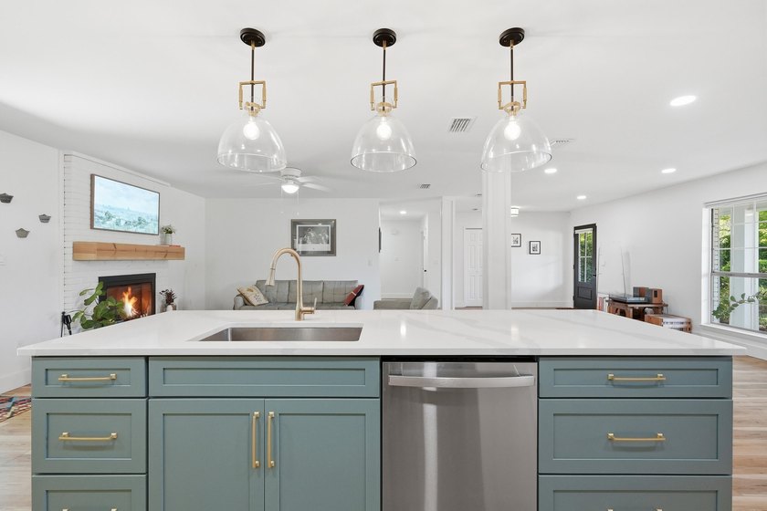 This beautiful ranch was recently remodeled in 2024 (w/ - Beach Home for sale in Shalimar, Florida on Beachhouse.com