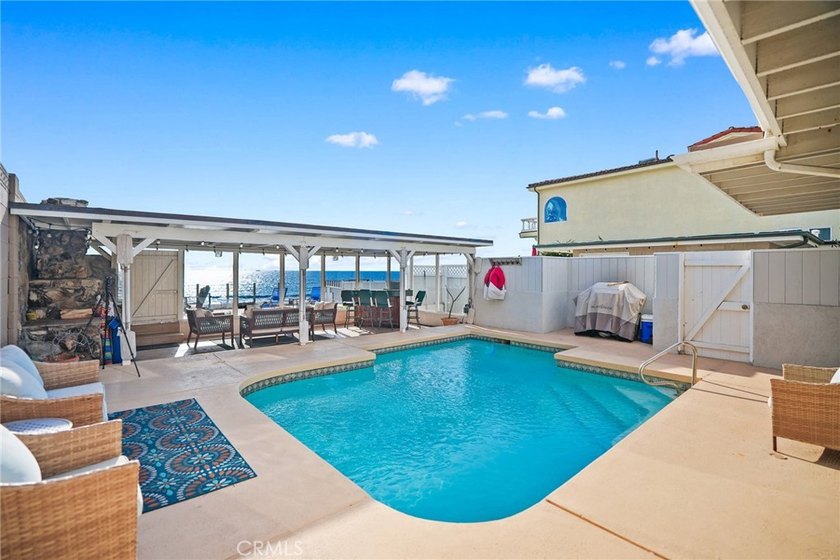 NEW LISTING AND SELLER MOTIVATED! Panoramic Ocean Views from - Beach Townhome/Townhouse for sale in Dana Point, California on Beachhouse.com