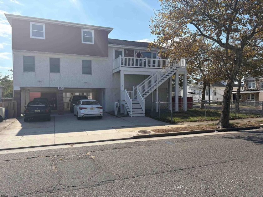Recently updated and move-in ready! Fresh paint, new kitchen - Beach Home for sale in Atlantic City, New Jersey on Beachhouse.com
