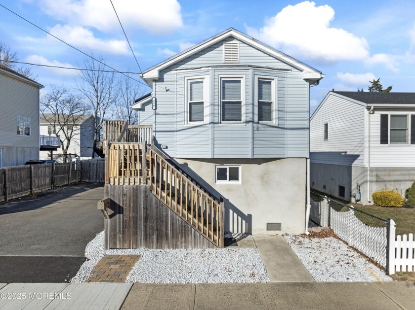 Look no further for this 2 bedroom,1 bath raised ranch. Minutes - Beach Home for sale in Union Beach, New Jersey on Beachhouse.com