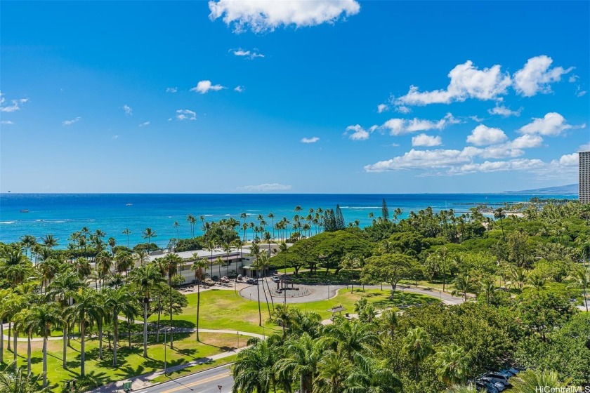 Waikiki Luxury Gorgeous view condo hotel *Residence Trump - Beach Condo for sale in Honolulu, Hawaii on Beachhouse.com