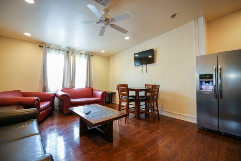 Downtown Elegant Suite 4 - Beach Vacation Rentals in New Orleans, LA on Beachhouse.com