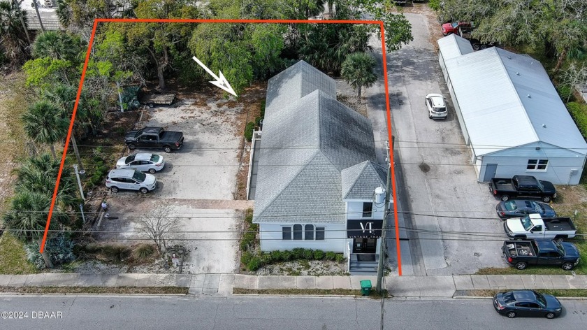 The perfect multi-use property located in the New Smyrna - Beach Commercial for sale in New Smyrna Beach, Florida on Beachhouse.com
