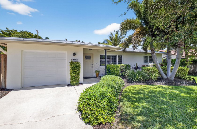 Don't miss your chance to live in one of the hottest areas in - Beach Home for sale in Boynton Beach, Florida on Beachhouse.com