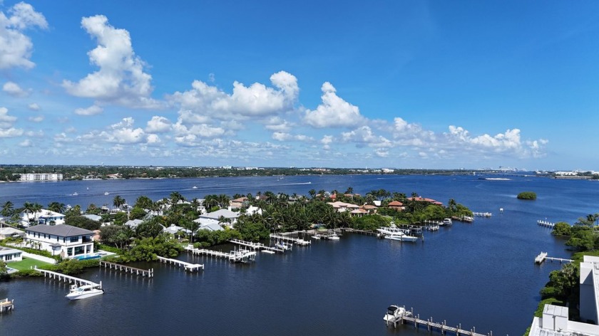 LOWEST CONDO FEES ON S PALM BEACH! 2/2 condo on Intracoastal - Beach Condo for sale in South Palm Beach, Florida on Beachhouse.com