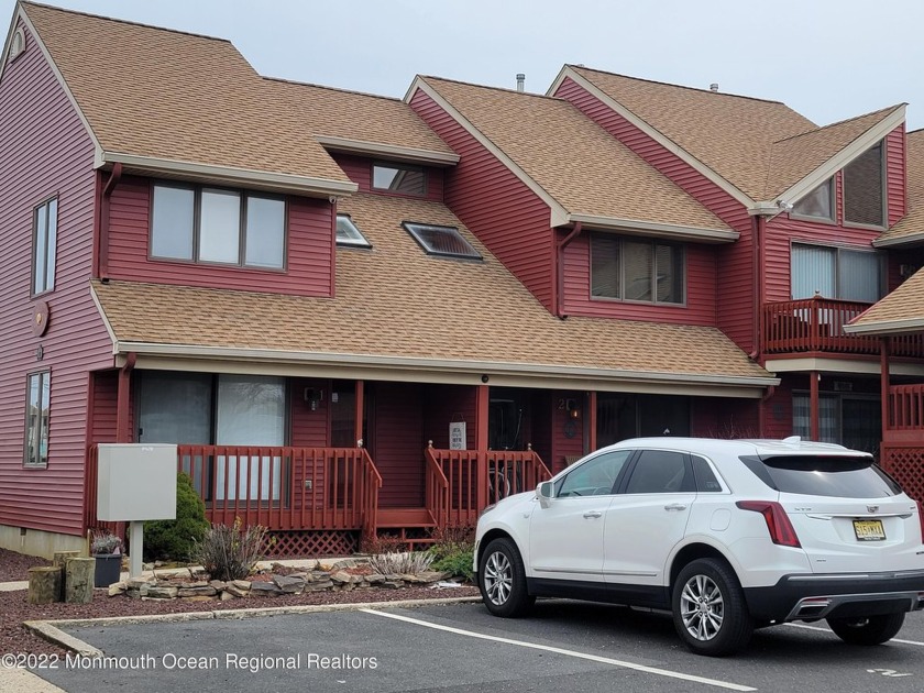 Beautiful 2 Bedroom 2 Bath condo located in the desirable North - Beach Condo for sale in Seaside Heights, New Jersey on Beachhouse.com