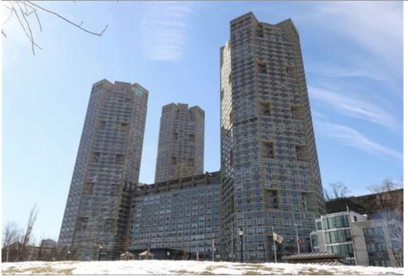 SPACIOUS ONE BEDRM +1.5 BATHS W OVERSIZED BEDRM FEATURES - Beach Condo for sale in Guttenberg, New Jersey on Beachhouse.com