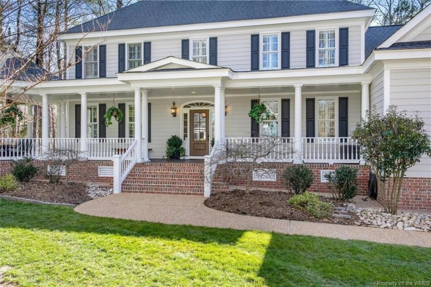 Pristine Condition! 4 Bed, 3.5 bath with generous living spaces - Beach Home for sale in Williamsburg, Virginia on Beachhouse.com