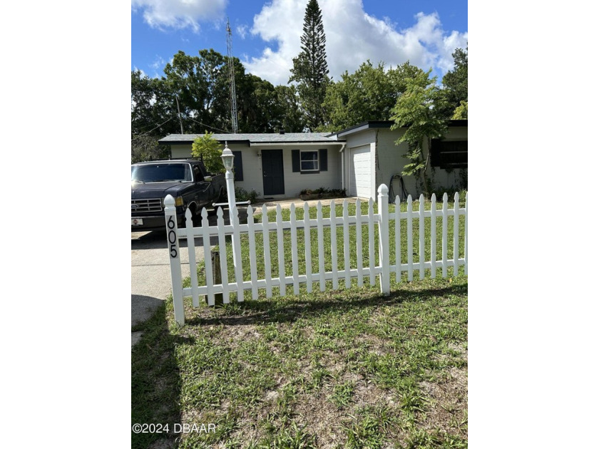 This 3 bedroom 1 bath home has it all. Close to schools - Beach Home for sale in South Daytona, Florida on Beachhouse.com