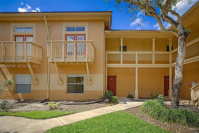HUGE PRICE IMPROVEMENT!!! Open and Spacious - OVER 1100 Sq Feet - Beach Condo for sale in West Palm Beach, Florida on Beachhouse.com