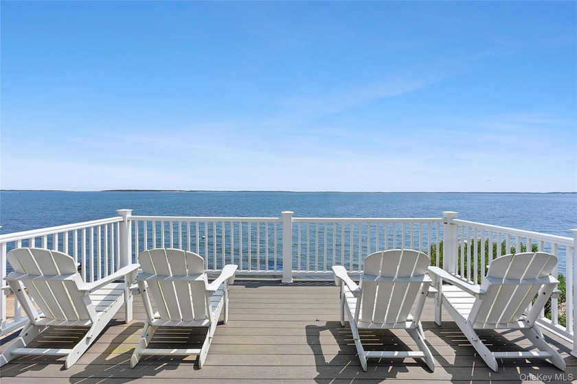 This stunning waterfront residence features over 100 feet of - Beach Home for sale in Laurel, New York on Beachhouse.com