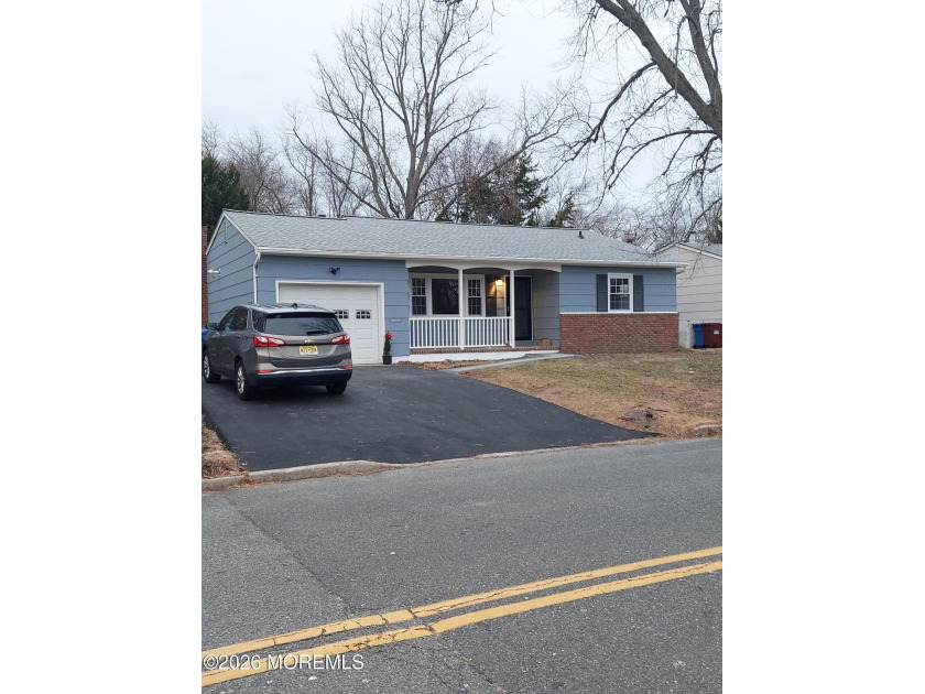 Move in condition! A must see as this home has been recently - Beach Home for sale in Toms River, New Jersey on Beachhouse.com