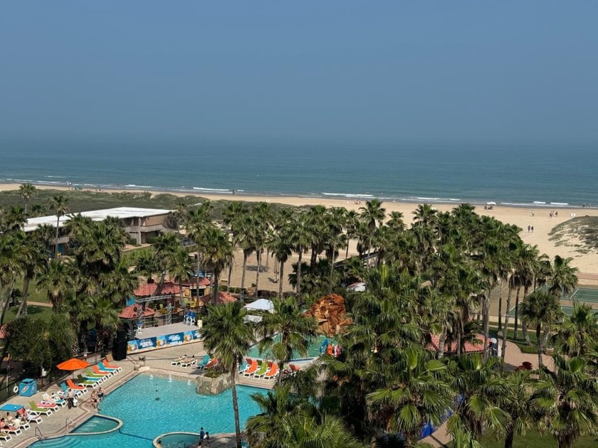 Resort living at the Isla Grand!  This condo is 2bed/2bath - Beach Condo for sale in South Padre Island, Texas on Beachhouse.com