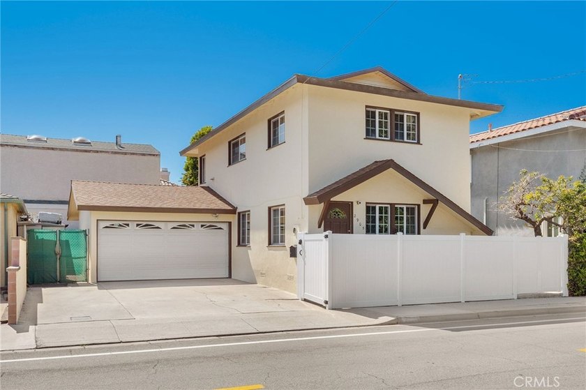 Welcome to this lovingly cared-for coastal retreat in the heart - Beach Home for sale in Redondo Beach, California on Beachhouse.com