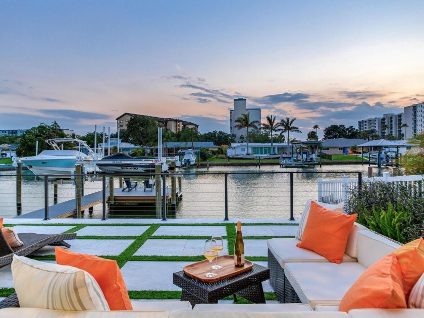 ISLAND ESTATES/COMPLETELY UPDATED/MODERN LUXURY/ - Beach Home for sale in Clearwater, Florida on Beachhouse.com