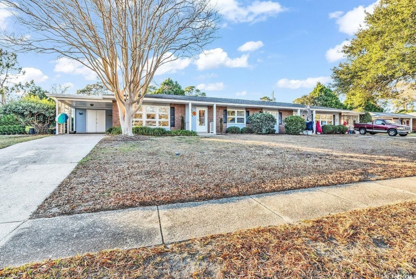 Welcome to your cozy retreat! This quaint single-level condo - Beach Condo for sale in Myrtle Beach, South Carolina on Beachhouse.com