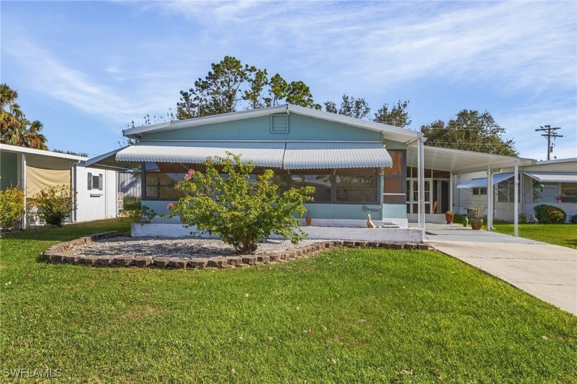 Charming 2-Bedroom Home in 55+ Pet-Friendly Forest Park - Beach Home for sale in North Fort Myers, Florida on Beachhouse.com