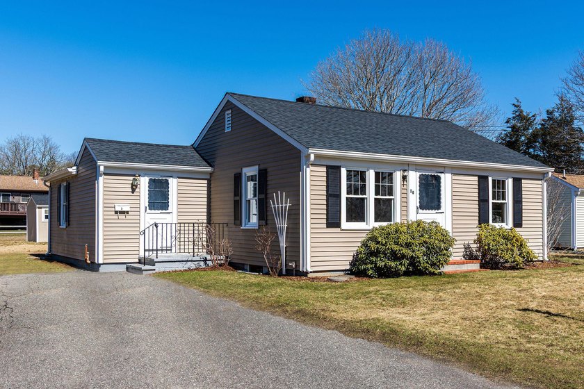 $499K ** Understand this location. Private and quiet yet - Beach Home for sale in Teaticket, Massachusetts on Beachhouse.com