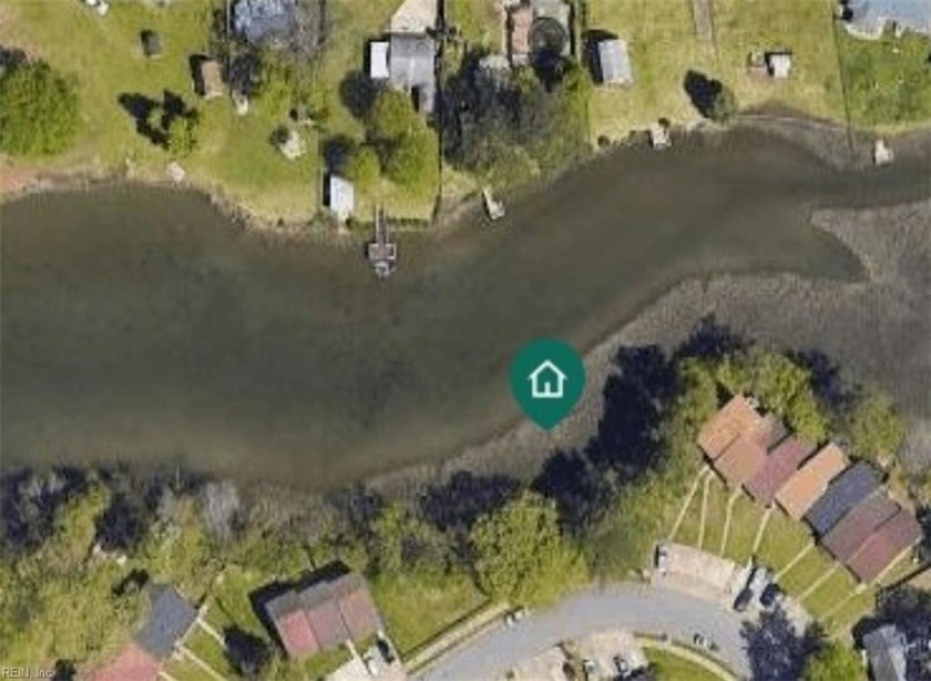 Elizabeth River waterfront land on 1 acre for your imagination! - Beach Lot for sale in Portsmouth, Virginia on Beachhouse.com