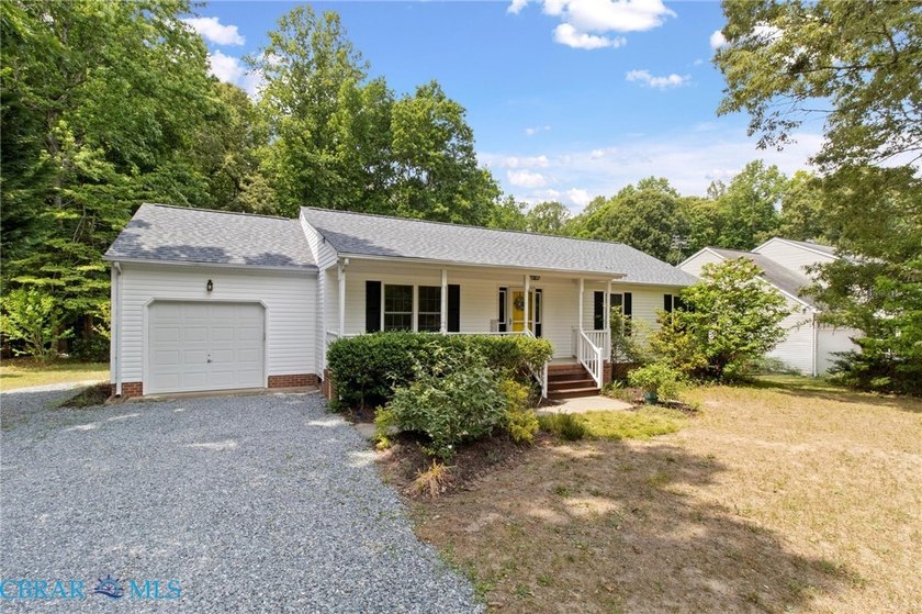 This charming 3-bedroom, 2-bath rancher in Founders Mill offers - Beach Home for sale in Gloucester, Virginia on Beachhouse.com