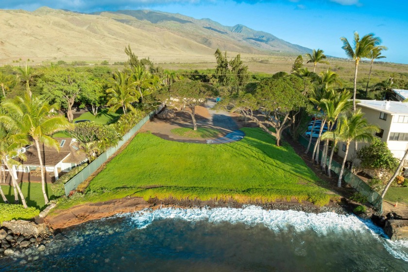 Calling all whale watchers and water lovers. A rare opportunity - Beach Lot for sale in Wailuku, Hawaii on Beachhouse.com