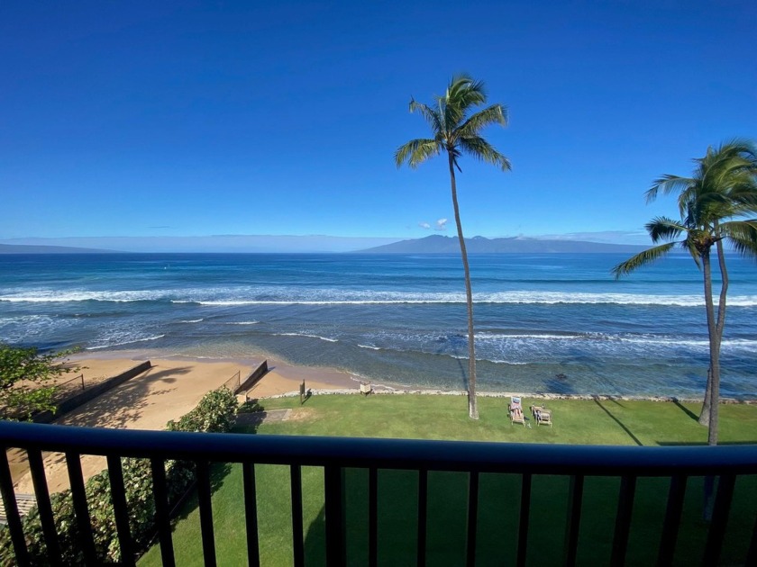 Spectacular location and stunning view! Papakea unit L401 is - Beach Condo for sale in Lahaina, Hawaii on Beachhouse.com