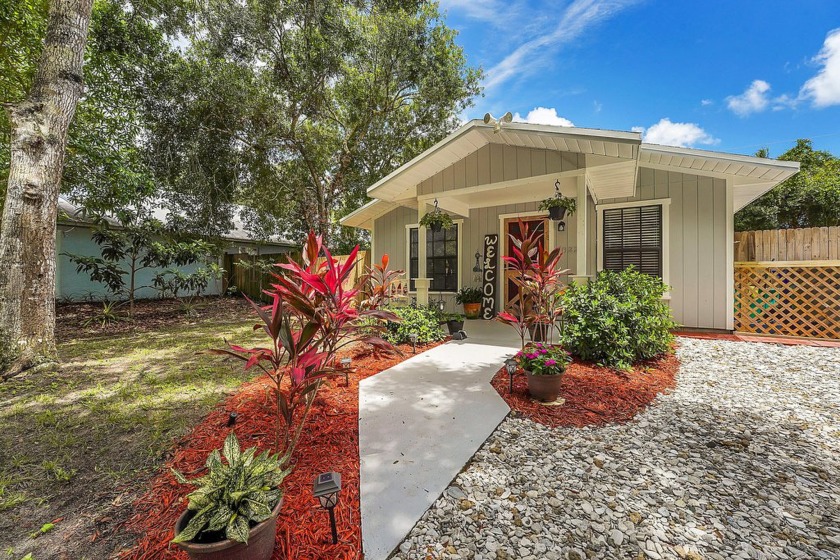 **PRICE IMPROVEMENT** Don't miss this adorable home on a quiet - Beach Home for sale in Vero Beach, Florida on Beachhouse.com