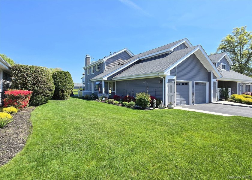 Welcome home to the Waterways! This beautifully updated - Beach Condo for sale in Moriches, New York on Beachhouse.com