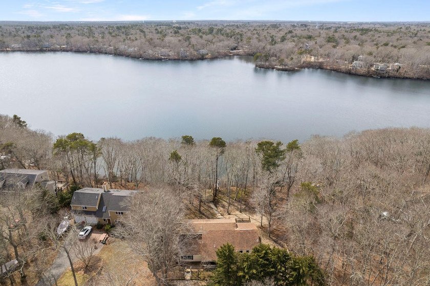 Contemporary Waterfront home on Santuit Pond in Mashpee! This - Beach Home for sale in Mashpee, Massachusetts on Beachhouse.com