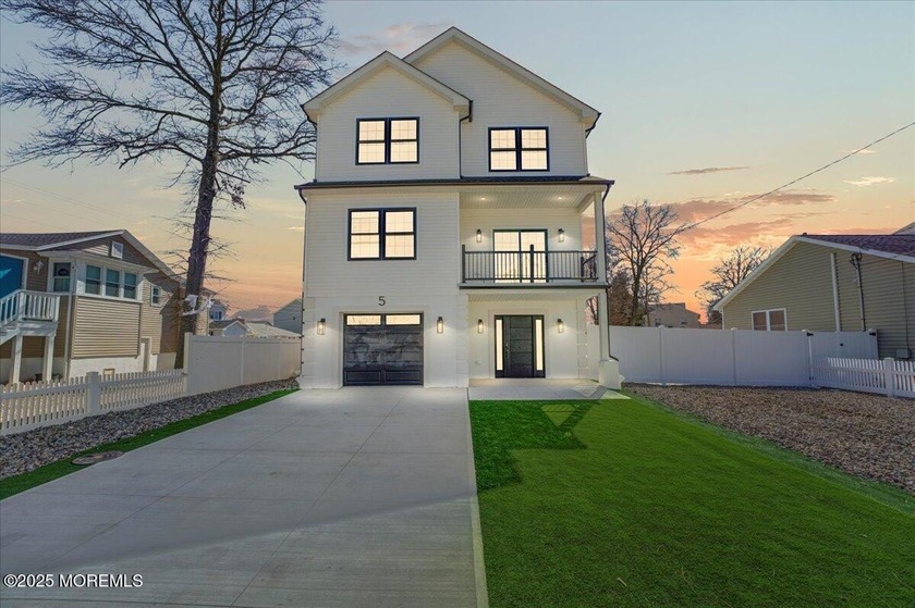 Nestled in the highly desirable Shore Acres area of Brick, NJ - Beach Home for sale in Brick, New Jersey on Beachhouse.com