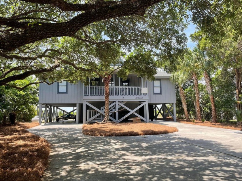 Mesmerizing sunsets & endless views of St Helena Sound! The SW - Beach Home for sale in Edisto Island, South Carolina on Beachhouse.com