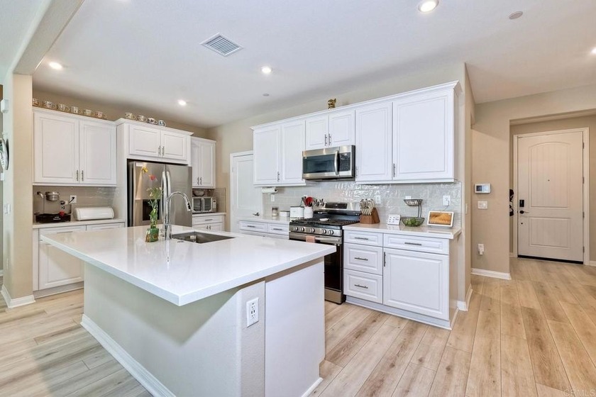 Welcome to 1715 Crabapple Way, a beautifully designed - Beach Townhome/Townhouse for sale in Oceanside, California on Beachhouse.com