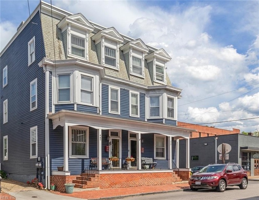 Large 3 story 1870's Victorian home with 4 bedroom and 3.5 - Beach Condo for sale in Portsmouth, Virginia on Beachhouse.com
