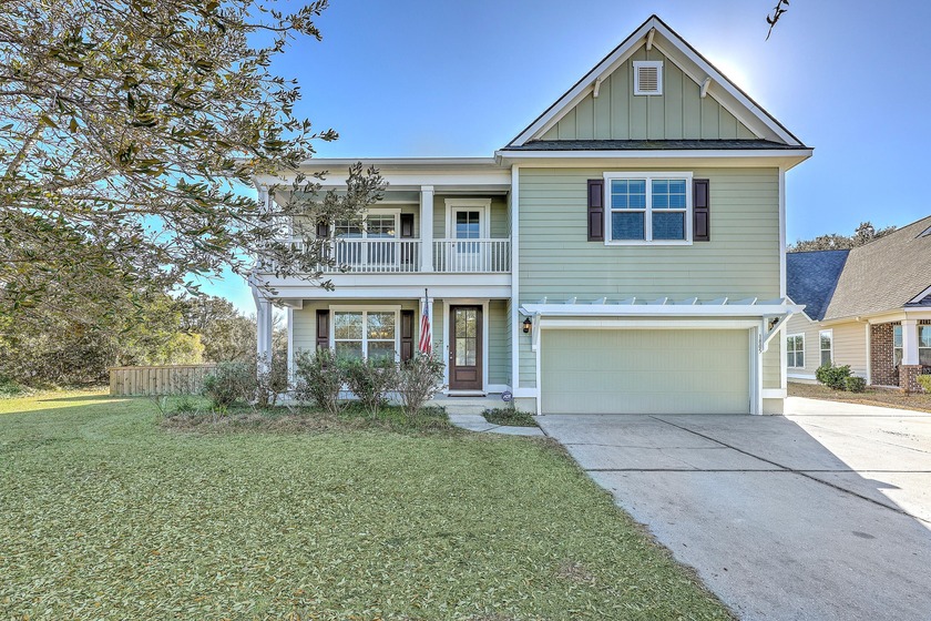 Welcome home to this beautiful 5-bedroom, 3.5-bath property in - Beach Home for sale in Hanahan, South Carolina on Beachhouse.com