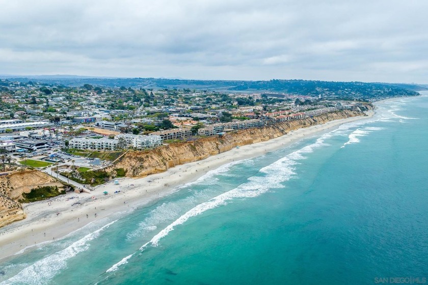 YOU HAD ME AT *SINGLE STORY, NEWLY RENOVATED, BEACH BLUFF & AIR - Beach Home for sale in Solana Beach, California on Beachhouse.com