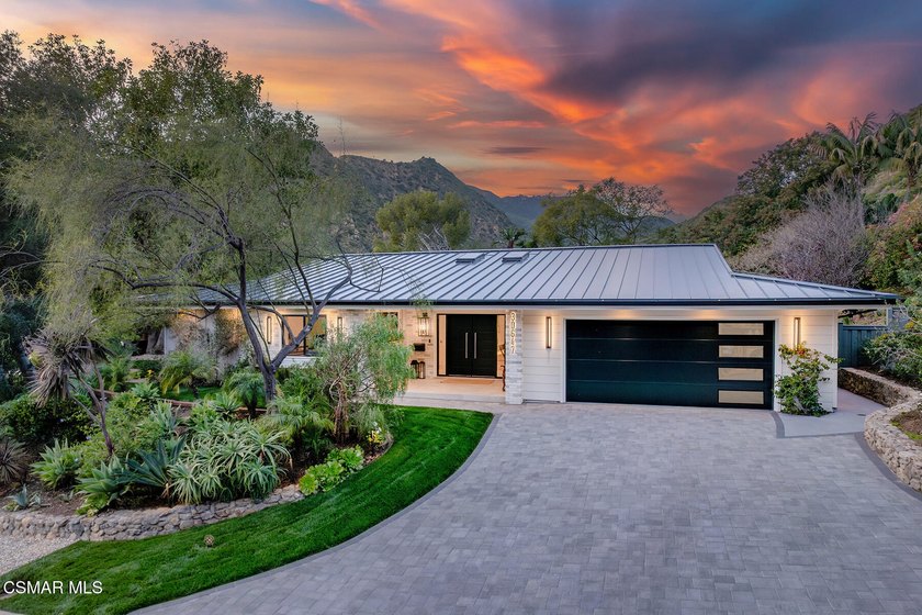 THE ultimate Malibu West trophy estate! EXTRAORDINARY single - Beach Home for sale in Malibu, California on Beachhouse.com