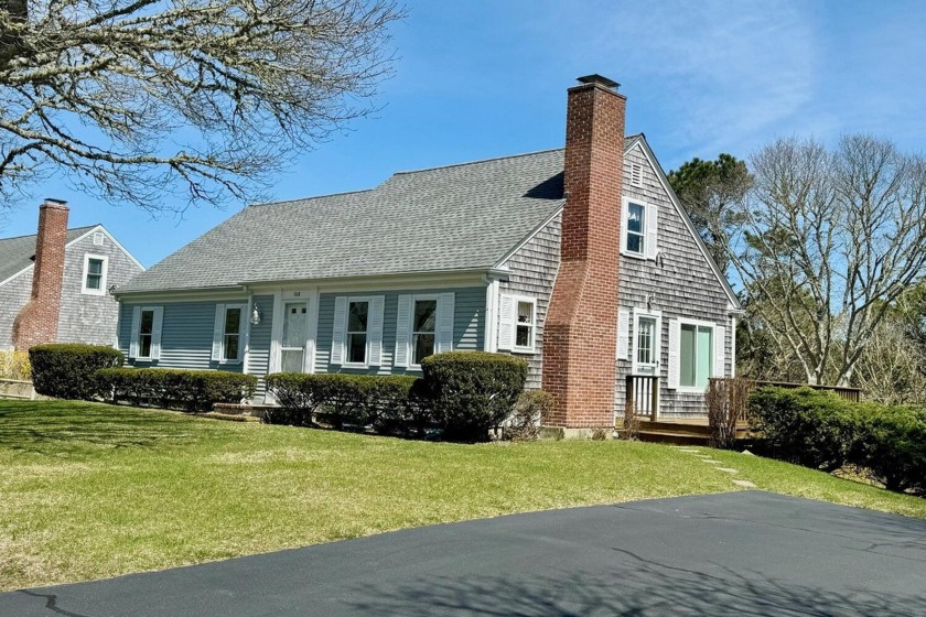 This lovely Cape-style ranch on a quiet dead end side street - Beach Home for sale in South Chatham, Massachusetts on Beachhouse.com