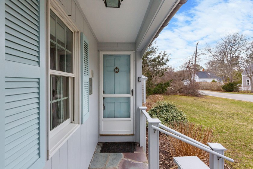 Sweet 3 bedroom, 1.5 bath ranch on spacious lot in charming - Beach Home for sale in Harwich Port, Massachusetts on Beachhouse.com